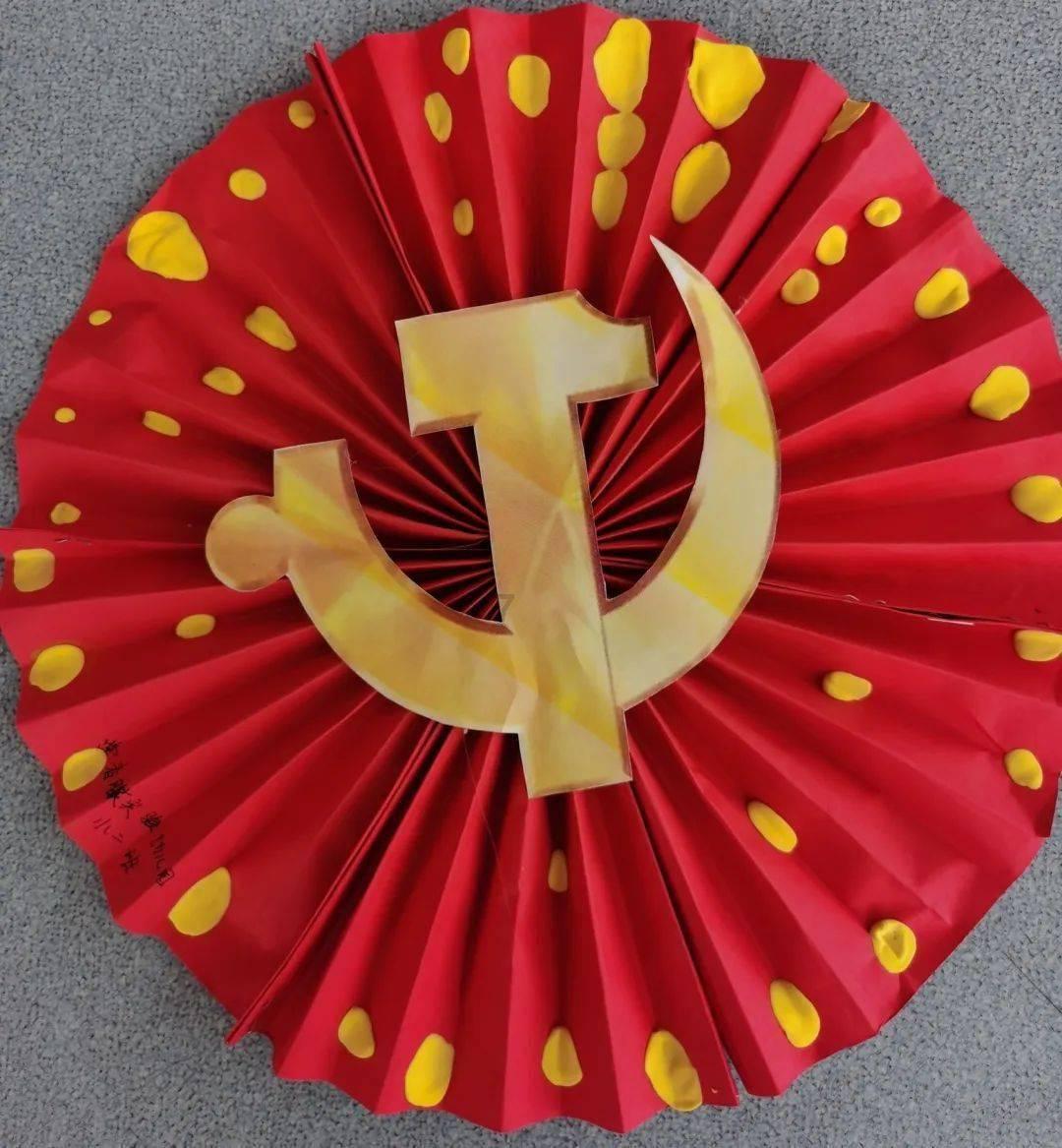 逃离残破的船只